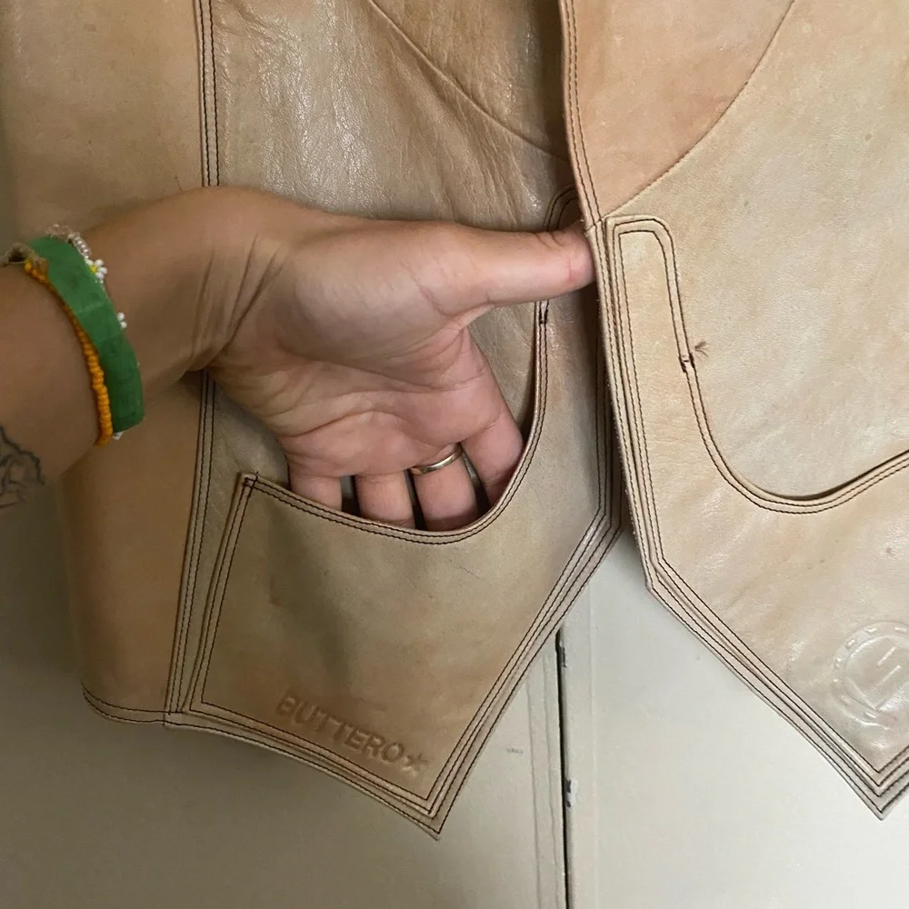 Vintage Italian Lambskin Leather Vest in Nude/Beige - Picture 5 of 12